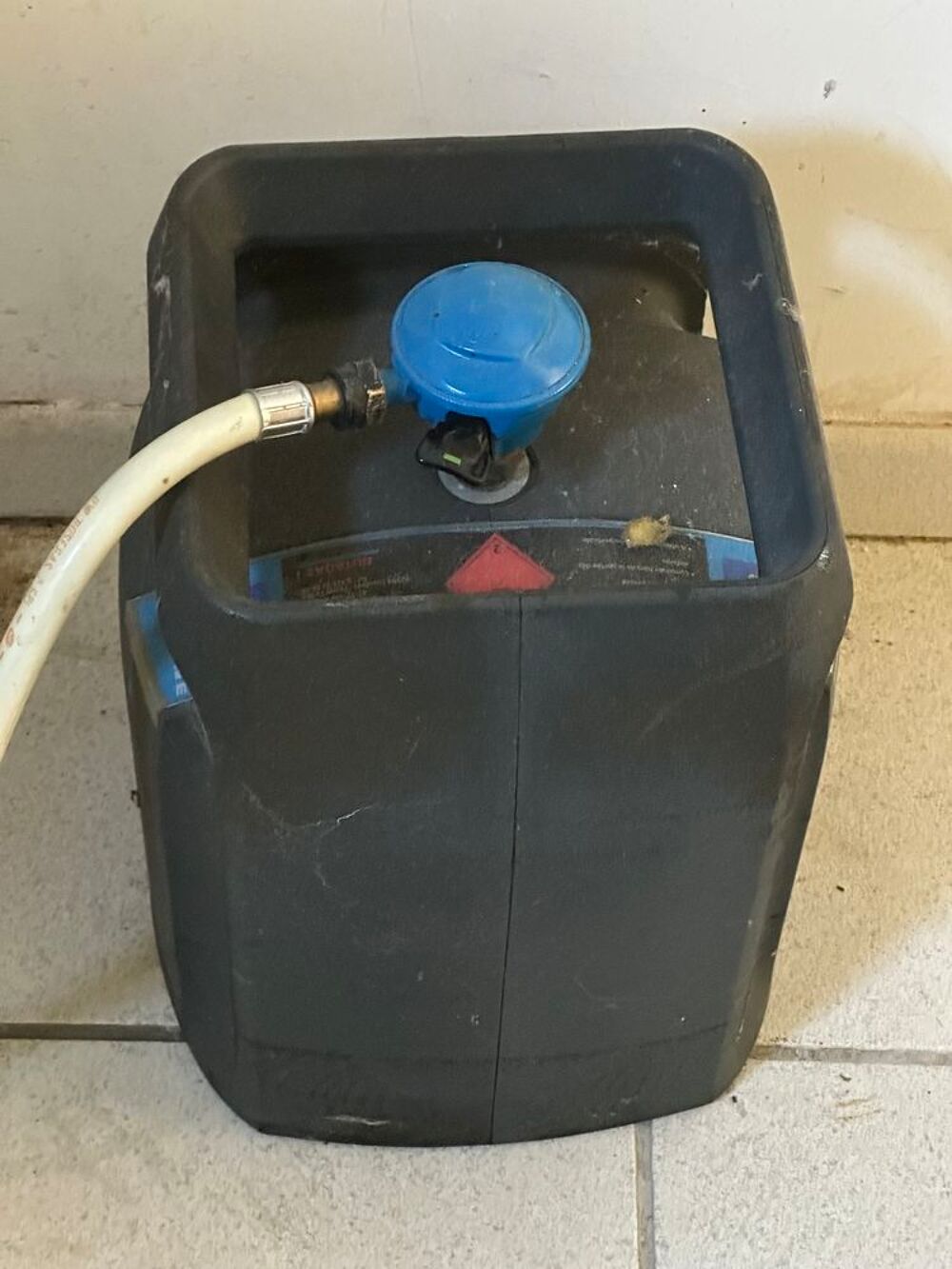 bouteille cube gaz pour secours Electroménager