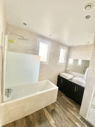  Maison � vendre 6 pi�ces 140 m�