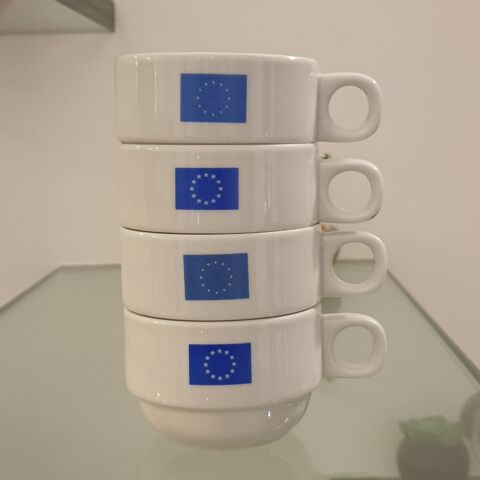 4 Tasses Drapeau Europe Sch�nwald Germany 42 Antony (92)