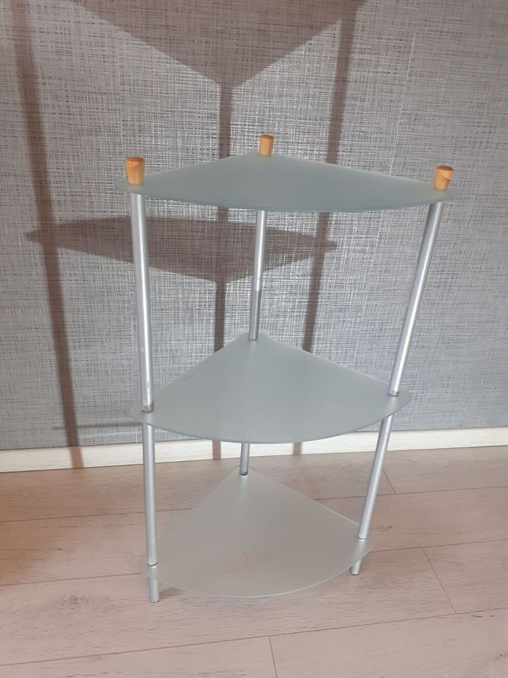 ETAGERE D'ANGLE 3 NIVEAUX H 80X largeur 45cm PROFONDEUR 32cm Meubles