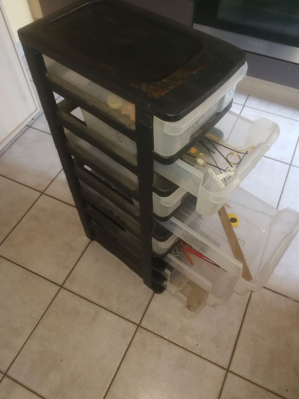 2 meubles en PVC 7 et 8 tiroirs Bricolage