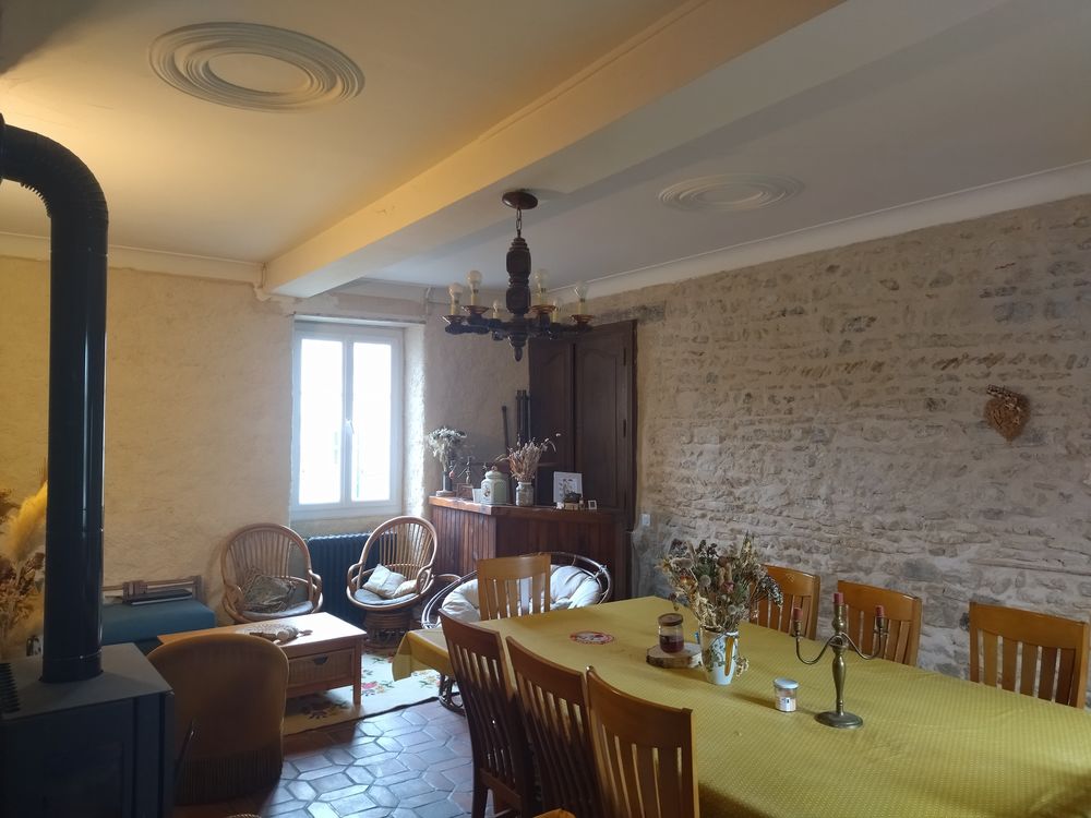 Vente Maison Jolie et Grande Maison proche de Clermont-Ferrand Bouzel