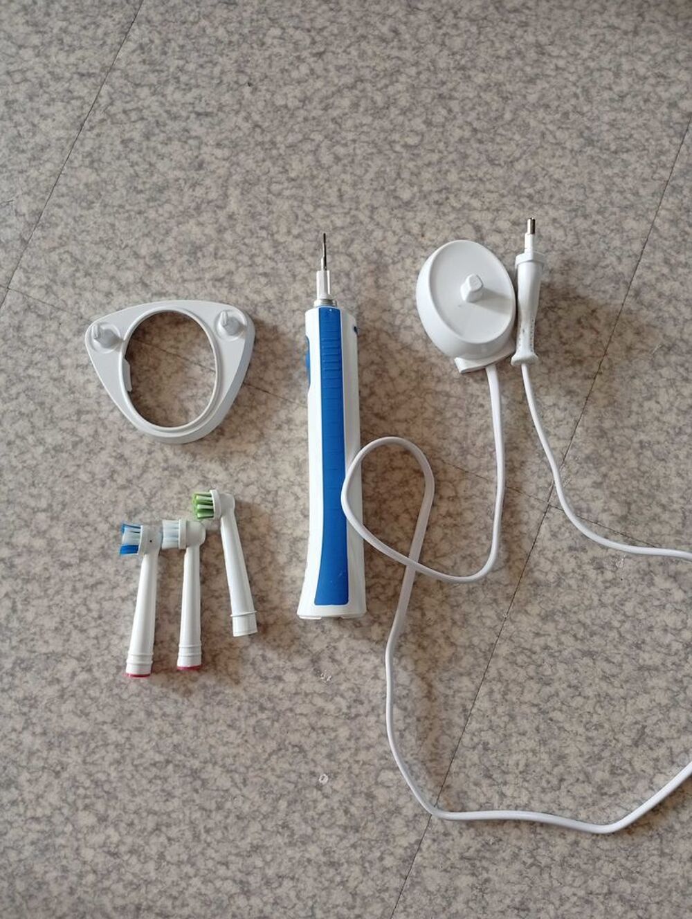 brosse &agrave; dents &eacute;lectrique Electroménager