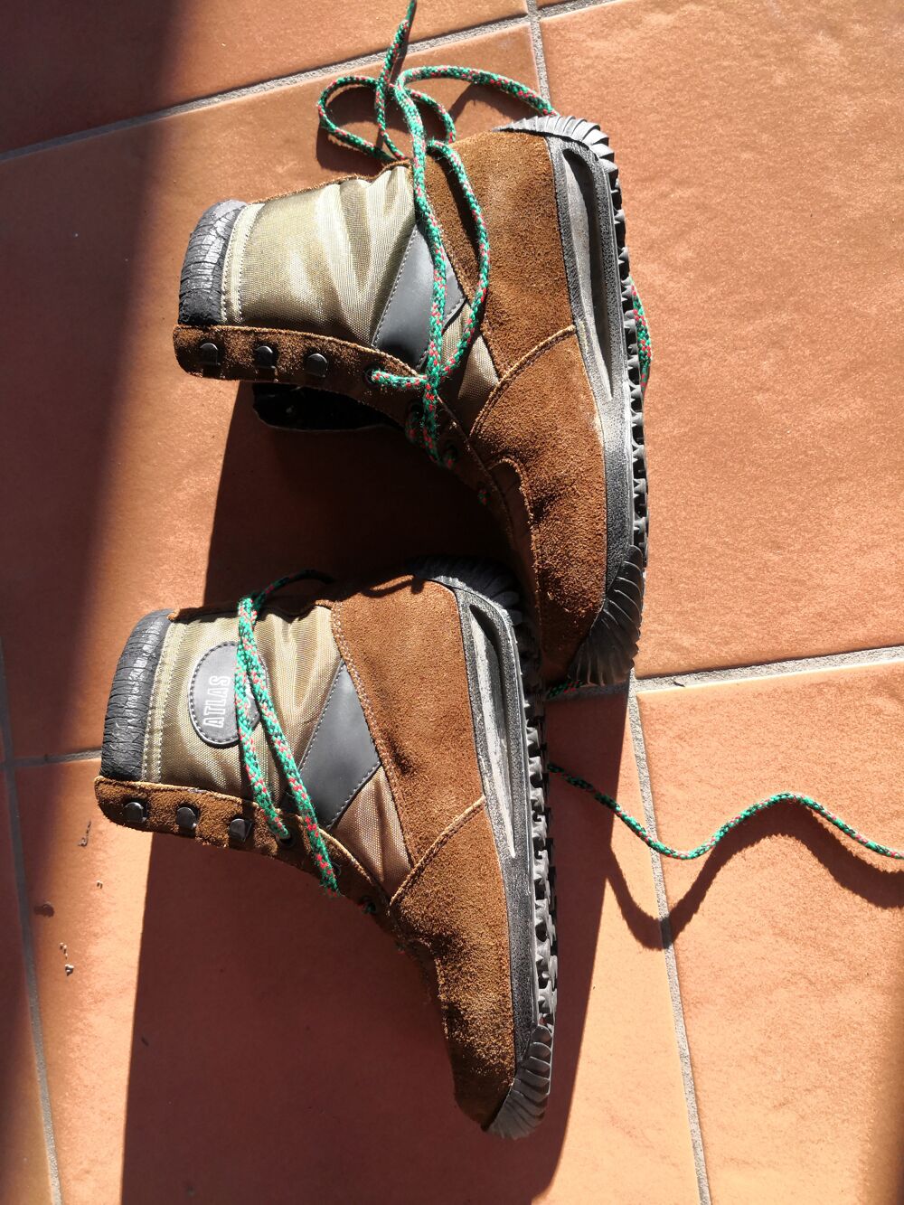 chaussures de randonn&eacute;e - excellent &eacute;tat - pointure 37 Chaussures