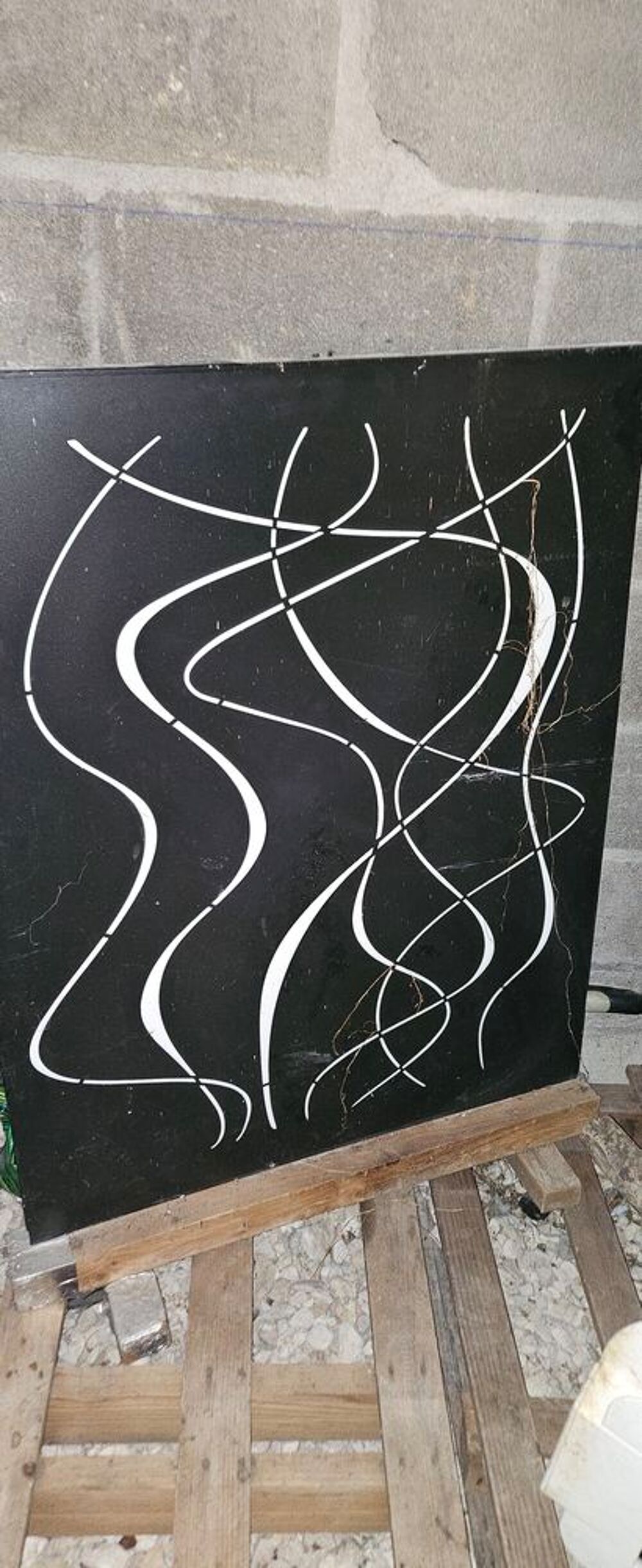Po&ecirc;le &agrave; bois + gaines + protection murale d&eacute;cor&eacute;e Meubles