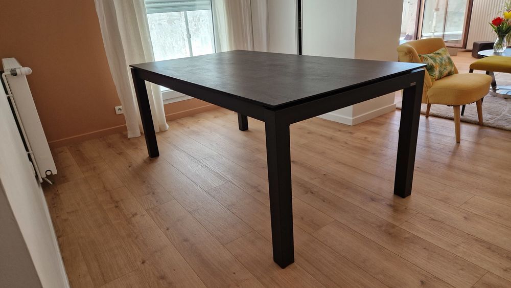 TABLE EXTENSIBLE CERAMIQUE Meubles