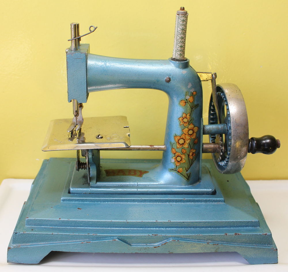 Machine &agrave; coudre enfant jouet ancien 1930 BABY Jeux / jouets