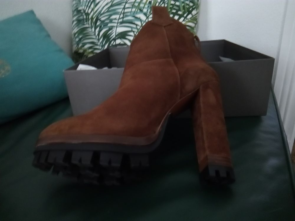 Boots couleur gold - 
Chaussures