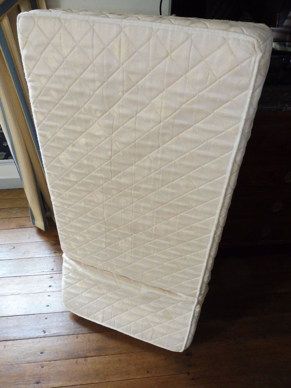 lit parapluie avec matelas Puériculture
