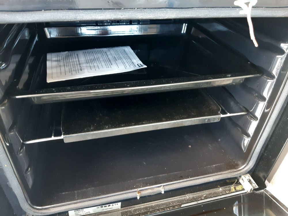 Four Beko plaque induction Electroménager