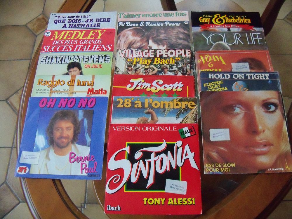 Vinyles 45t Lot 3 CD et vinyles