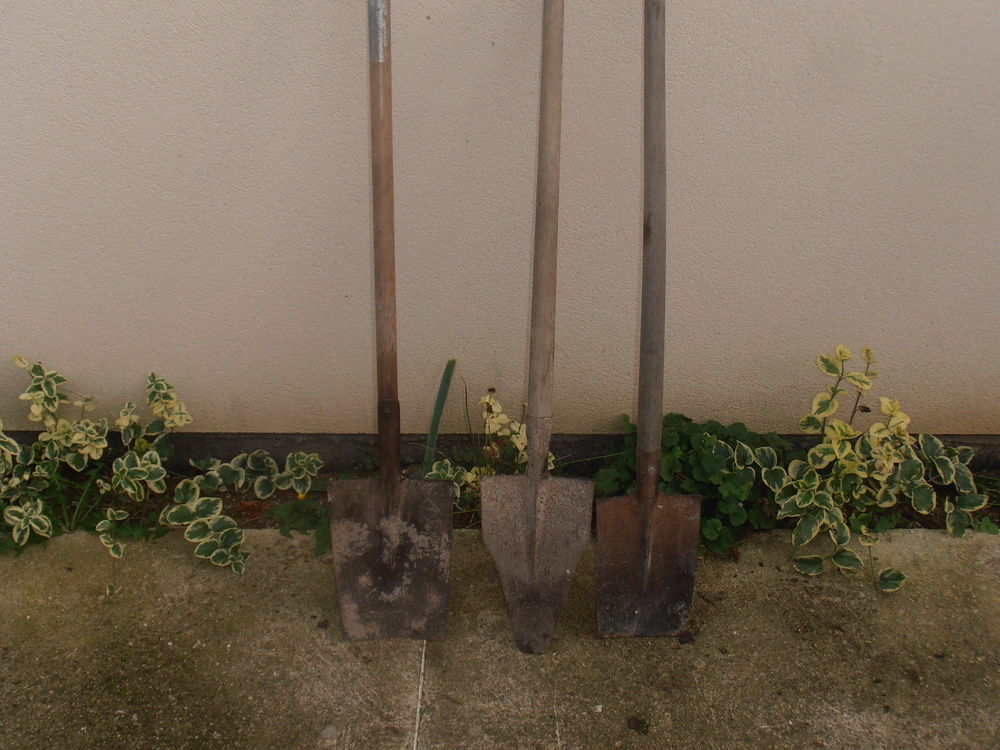 rateau pelle beche Jardin