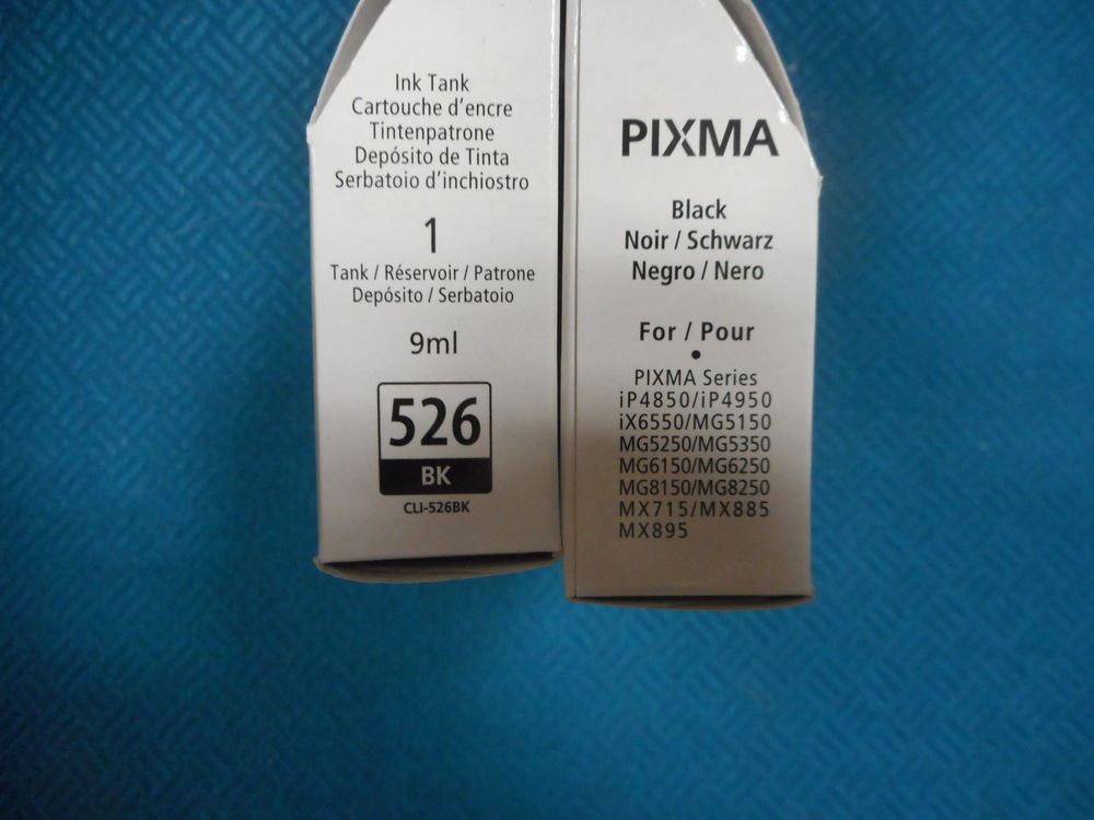 Lot de 2 cartouches canon pixma 526 noire Matériel informatique