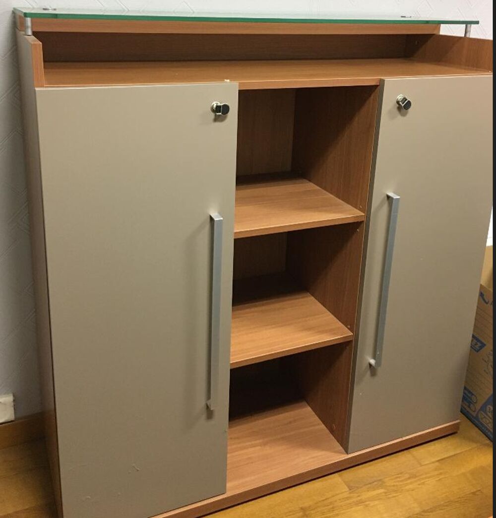 Buffet/Armoire de bureau
Meubles