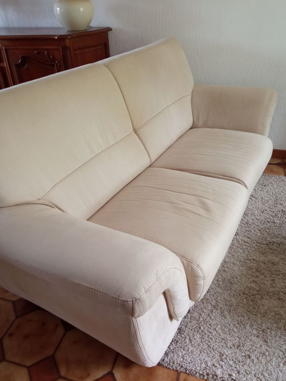 Salon en tissu su&eacute;dine beige Meubles