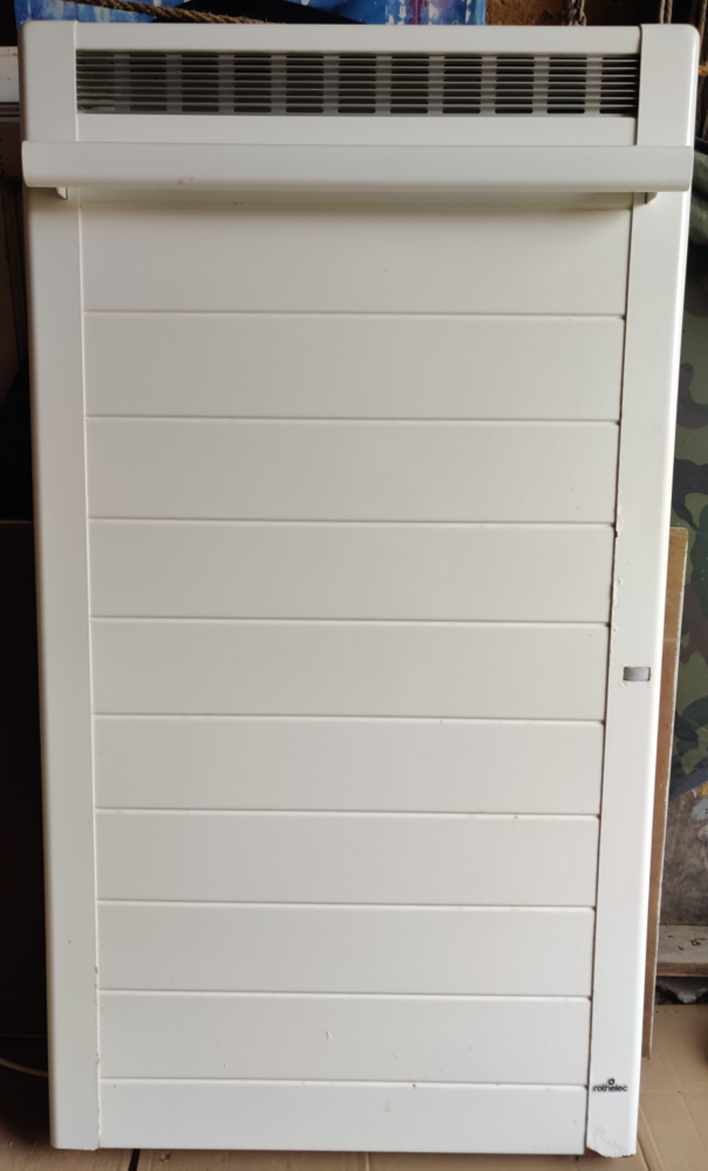 7 radiateurs Rothelec &eacute;co-&eacute;lectriques + 6 thermostats Electroménager