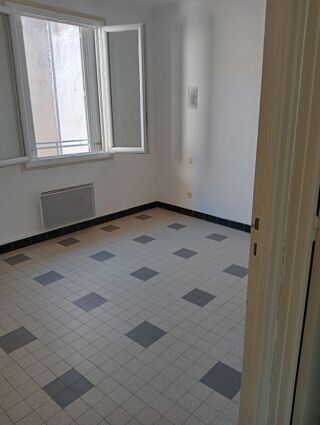  Appartement à louer 3 pièces 65 m²