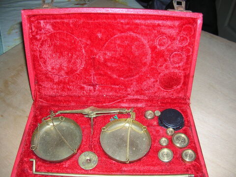 BALANCE de PR�CISION 95 Saint-Lys (31)