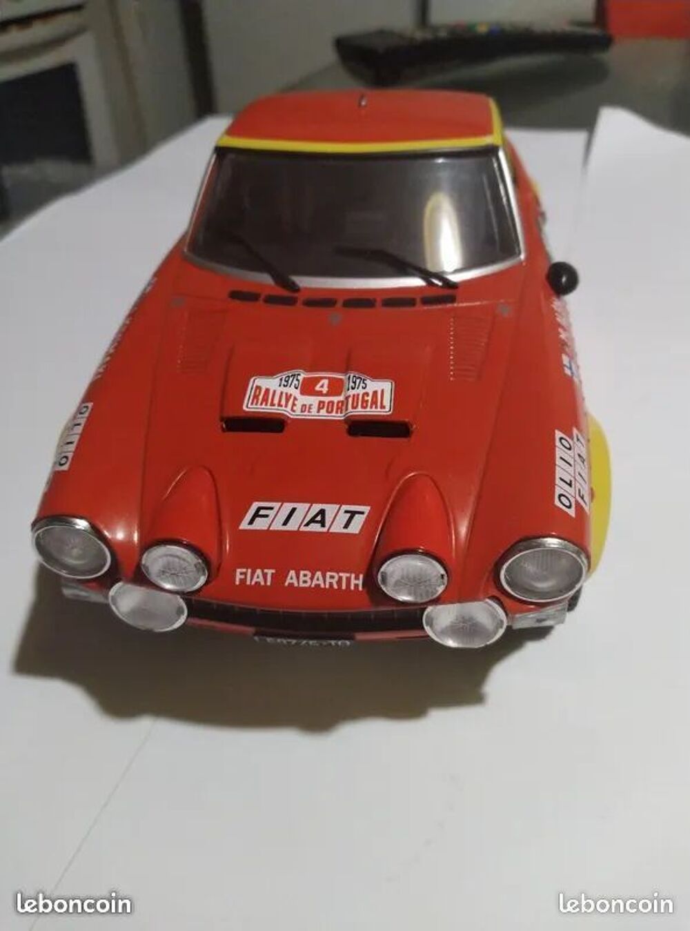 FIAT 124 ABARTH 1/18 