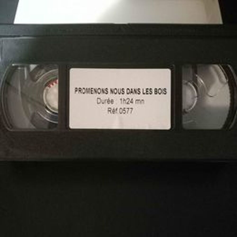 VHS, Promenons nous dans les bois DVD et blu-ray