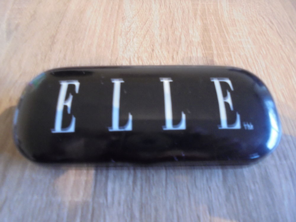 Boitier &agrave; lunettes "ELLE" (27) Bijoux et montres