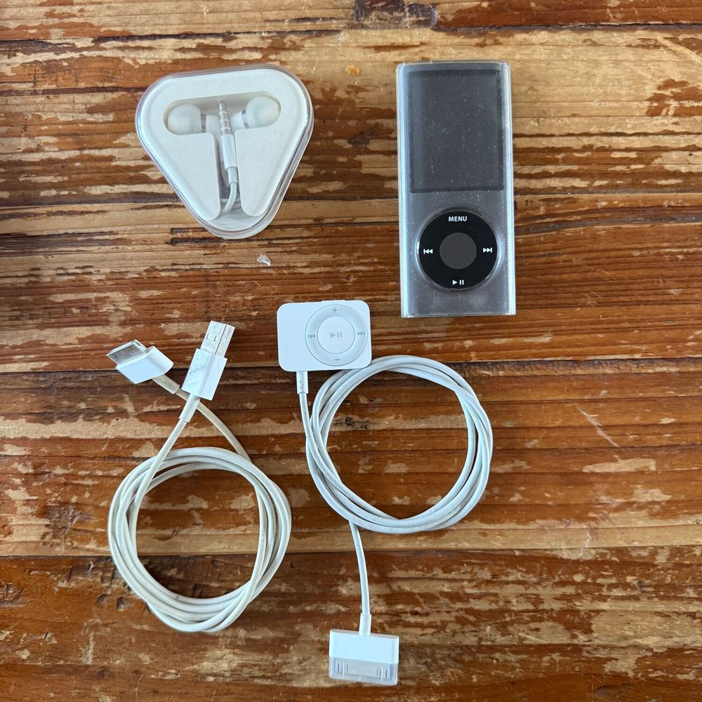 iPod nano 8GO.- 4&egrave;me g&eacute;n&eacute;ration Audio et hifi