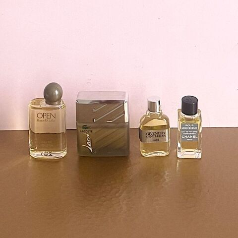 Lot de 10 parfums miniatures et une savonnette parfume collection vintage 17 Arpajon (91)