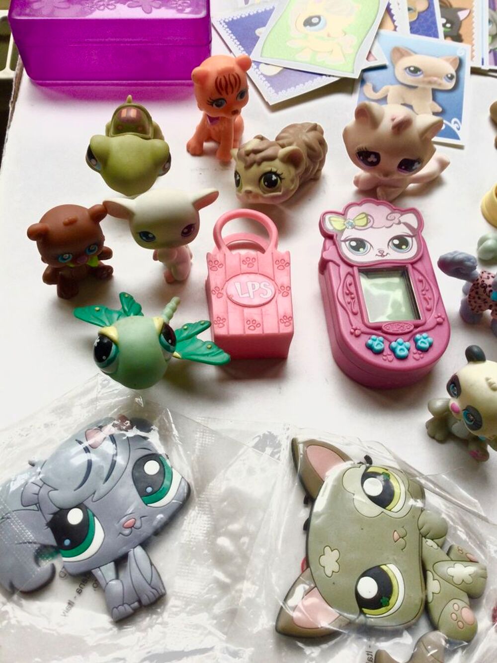 lot Petshops , figurines , jeux €&brvbar; Jeux / jouets