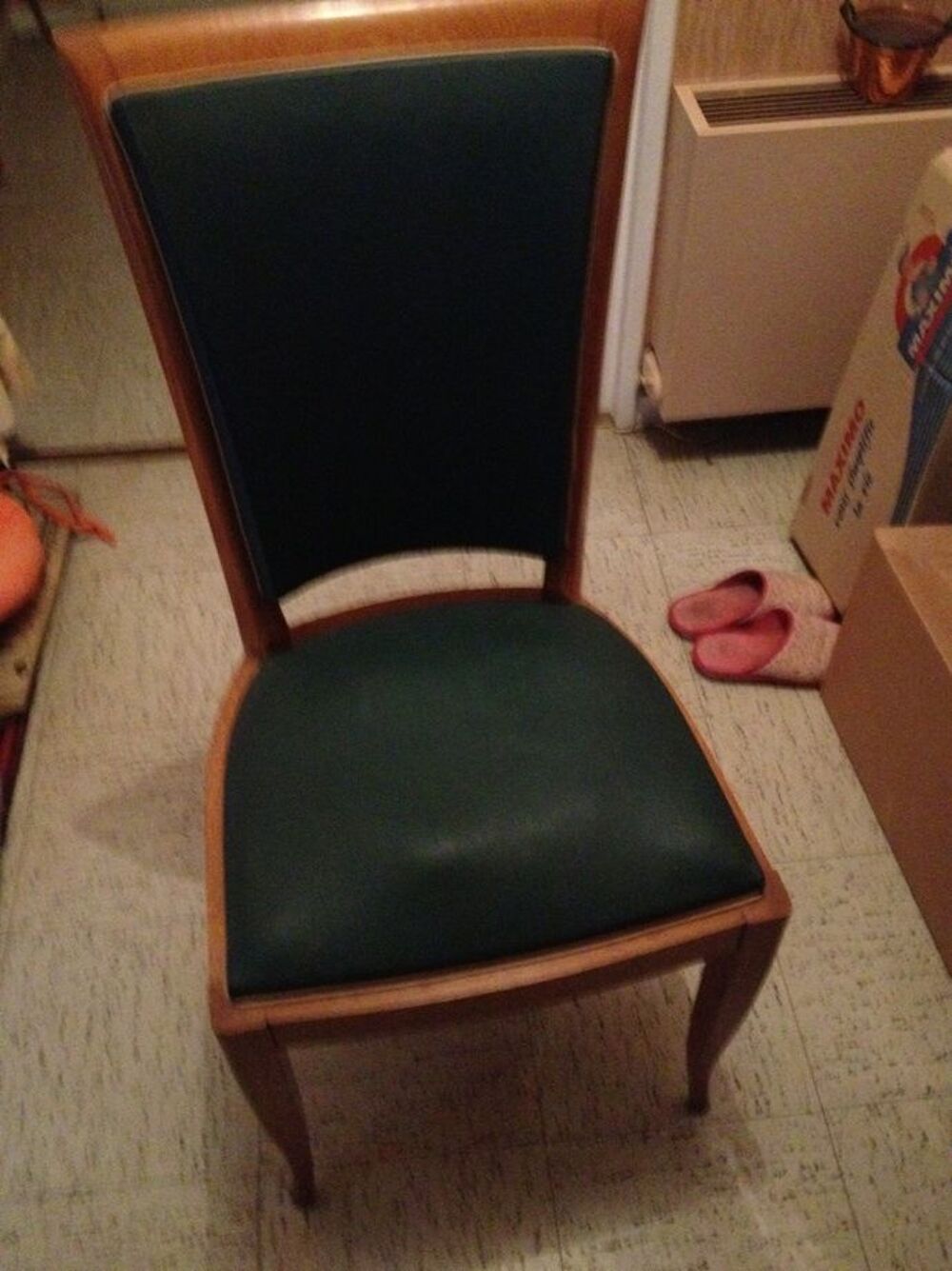 2 chaises ann&eacute;e 1960 25euros les deux Meubles