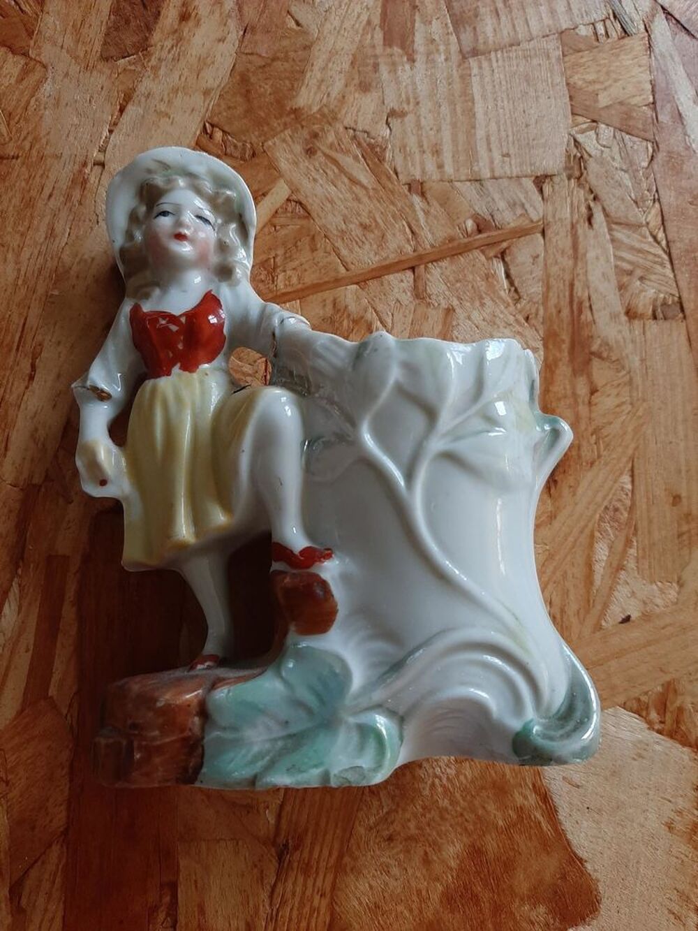 3 figurines anciennes en porcelaine Décoration