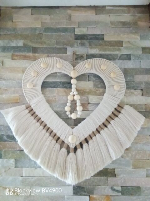 Décoration Murale en Forme de C?ur en Macramé 15 Cervon (58)