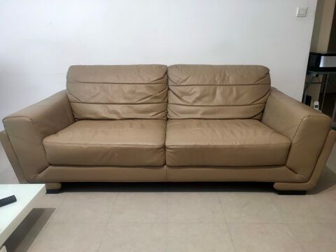  canap� cuir beige
0 Nice (06)