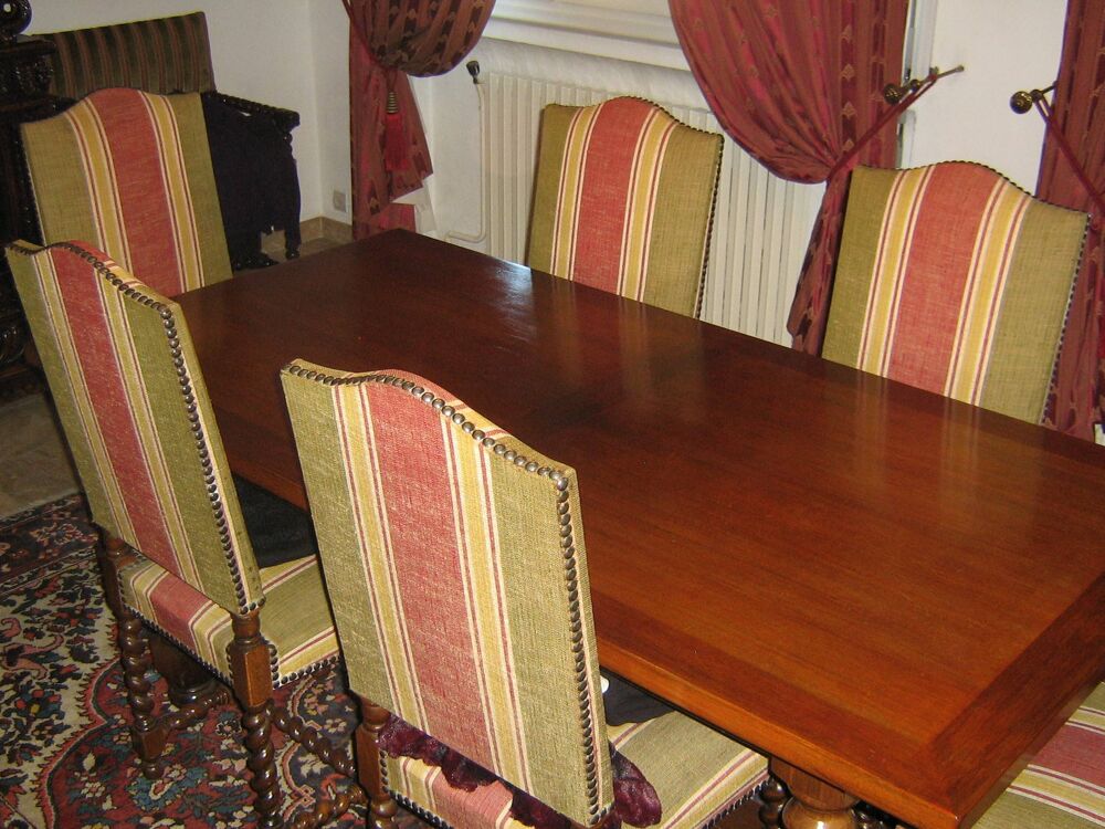 Table de style Louis XIII en noyer Meubles
