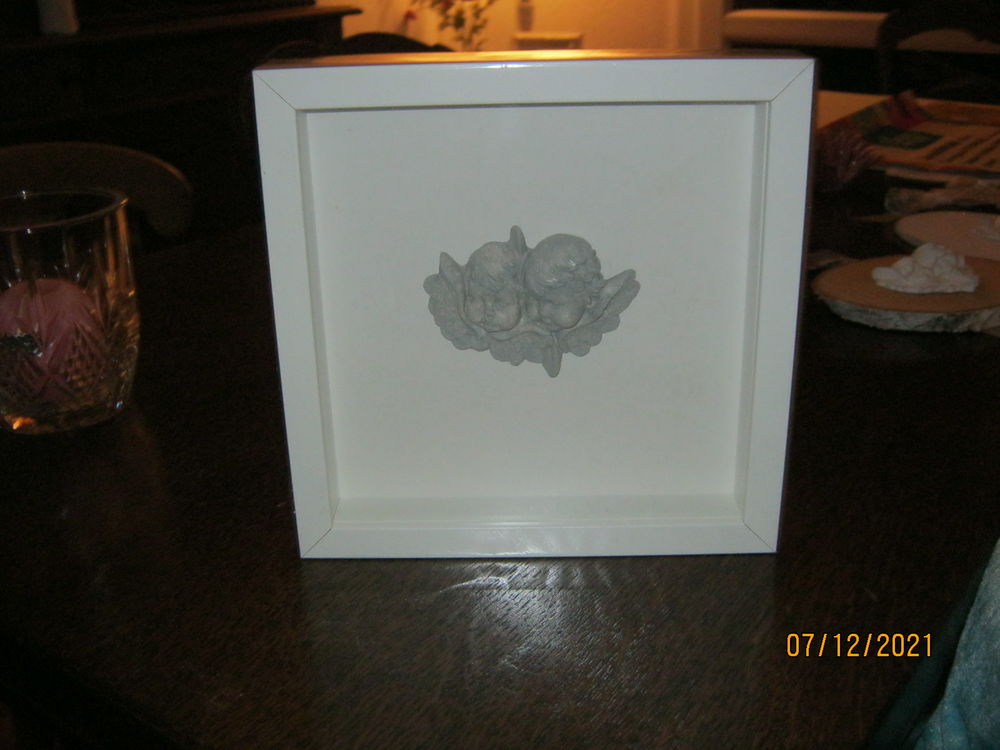 vitrine anges gris Décoration