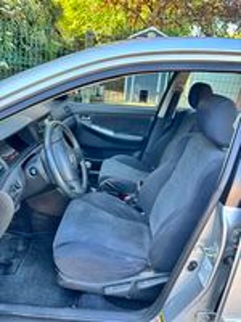 Corolla 110 D-4D Linea Sol 2002 occasion 57330 Hettange-Grande