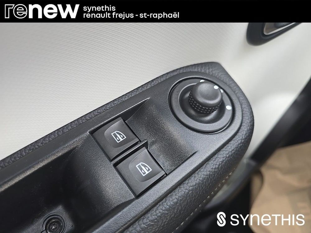 Twingo III E-Tech Techno 2023 occasion 83600 Fr&eacute;jus