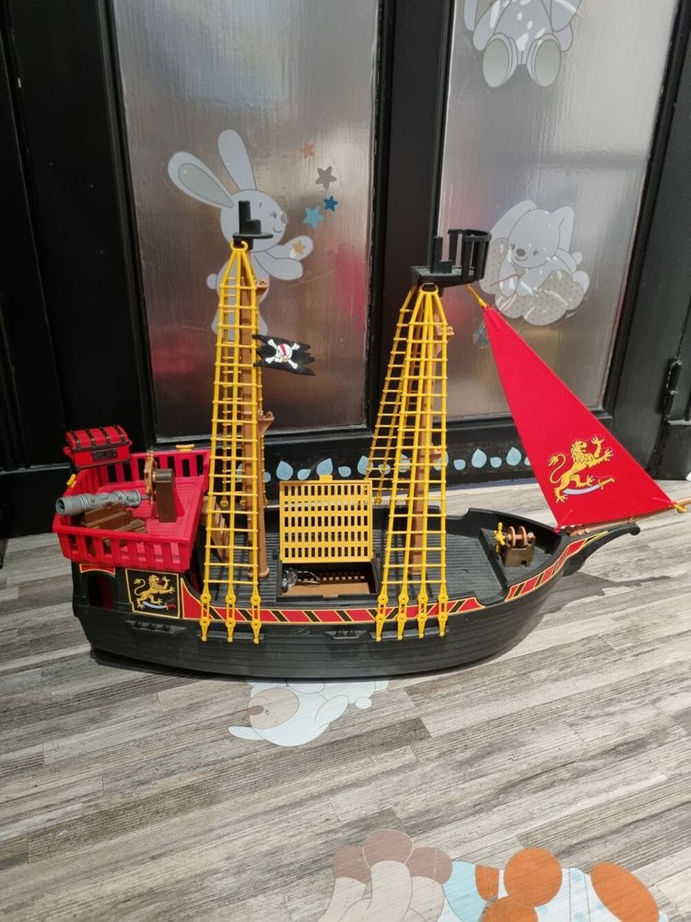 PLAYMOBIL Ensemble de construction de bateau pirate 