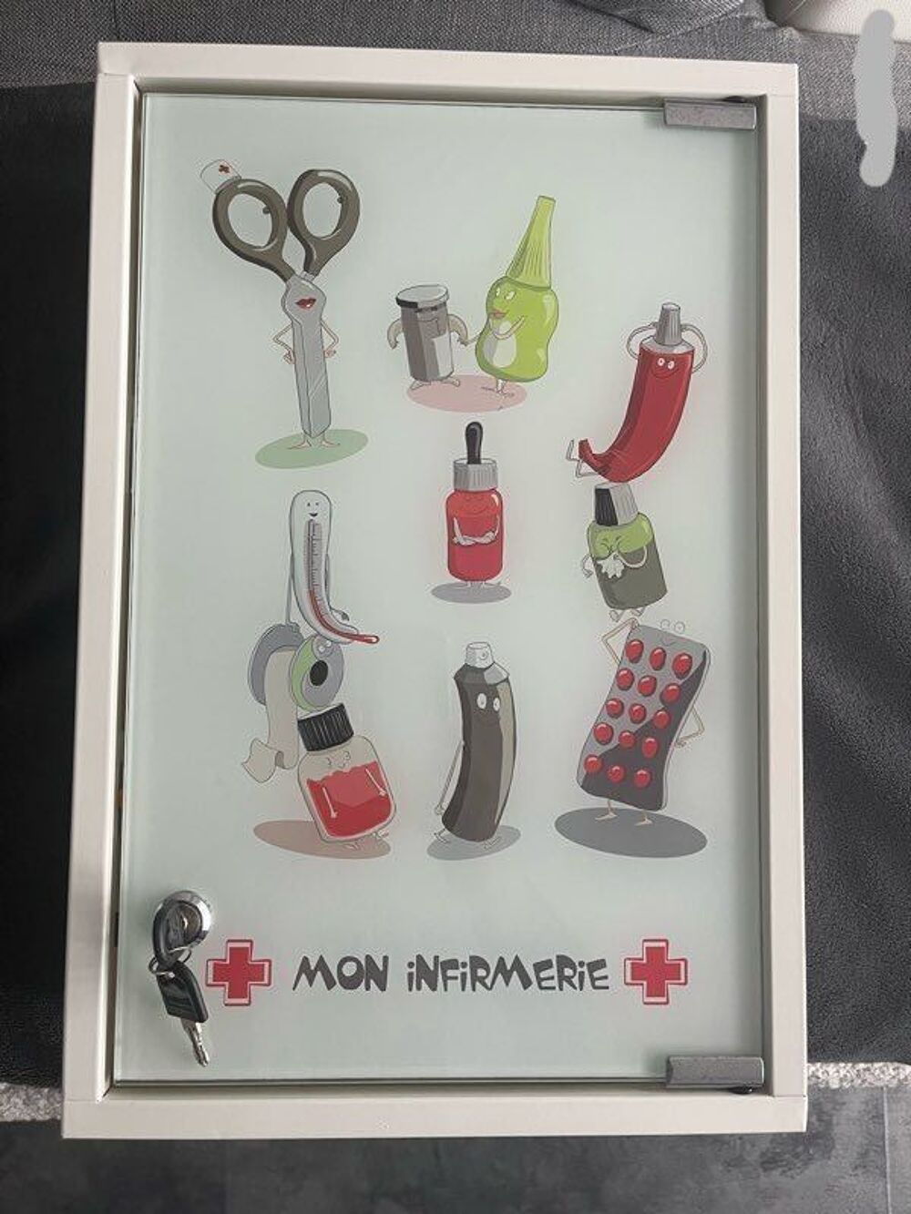 Armoire &agrave; pharmacie Meubles