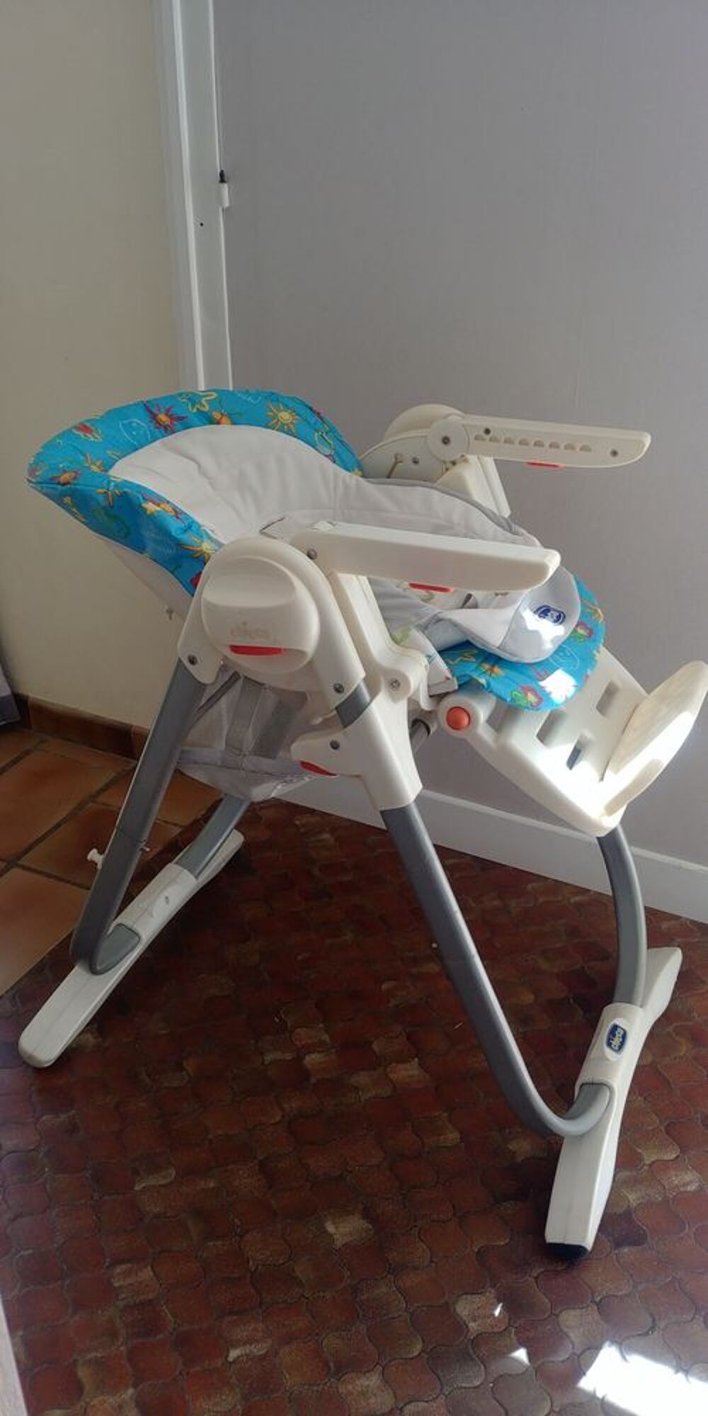 Chaise b&eacute;b&eacute; Puriculture