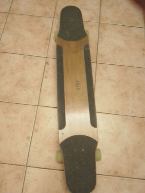 Longboard et housse de transport 
50 Montpellier (34)