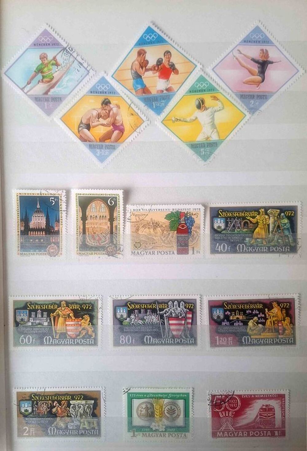 S&eacute;rie de timbres de collection de Hongrie 