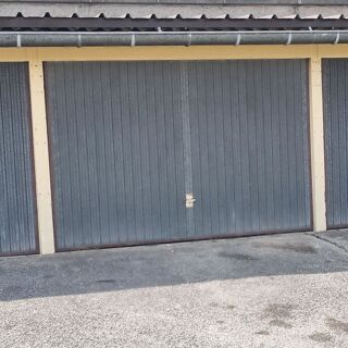  Parking / Garage à louer 15 m² Oyonnax