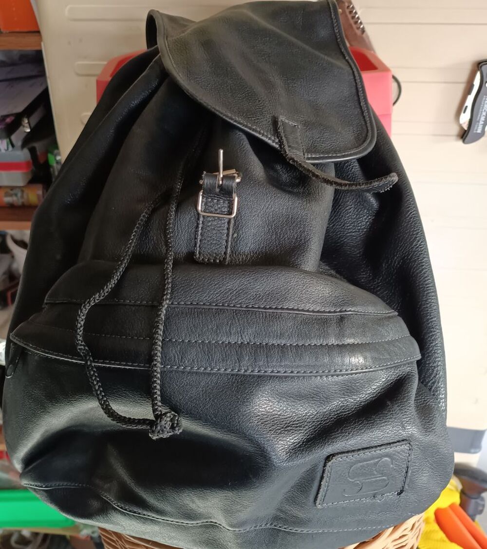 Sac &agrave; dos cuir Maroquinerie