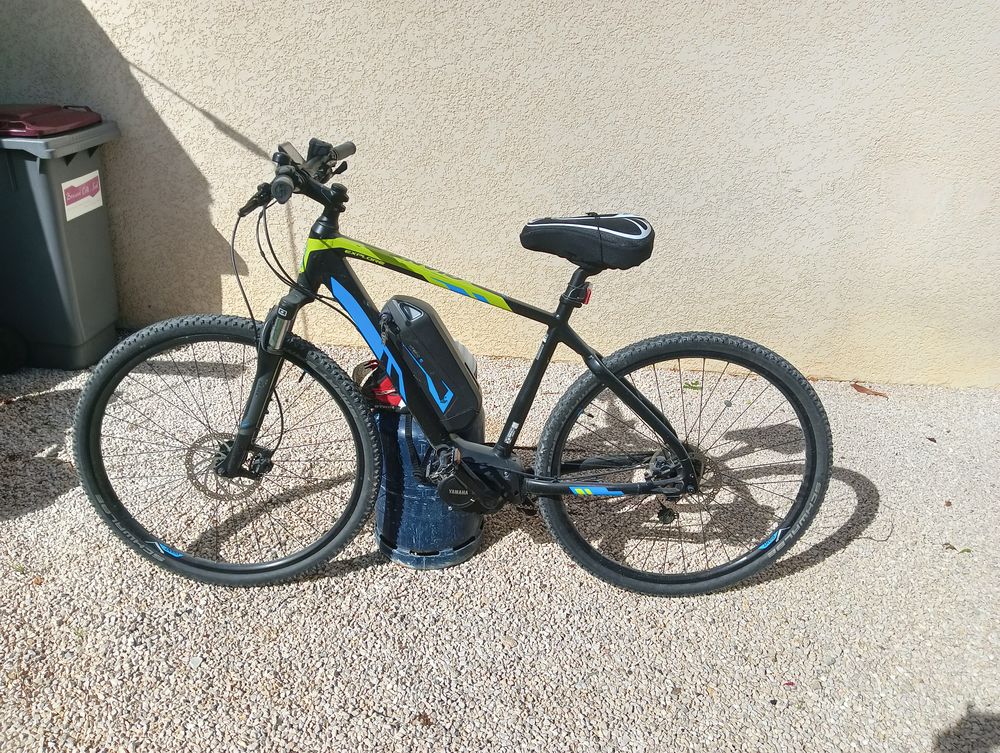  VTC GIANT ASSISTANCE ELECTRIQUE ETAT NEUF Vélos