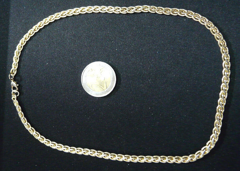 Collier Ras-de-Cou en M&eacute;tal Dor&eacute; &agrave; motifs travaill&eacute;s - 90's Bijoux et montres