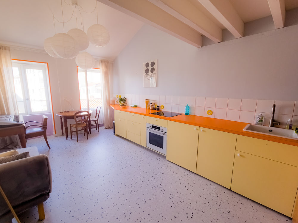 Vente Appartement Le titre de voCoup de cœur sur le plateau de la Croix-Rousse : Duplex atypique avec caractèretre annonce Lyon 4