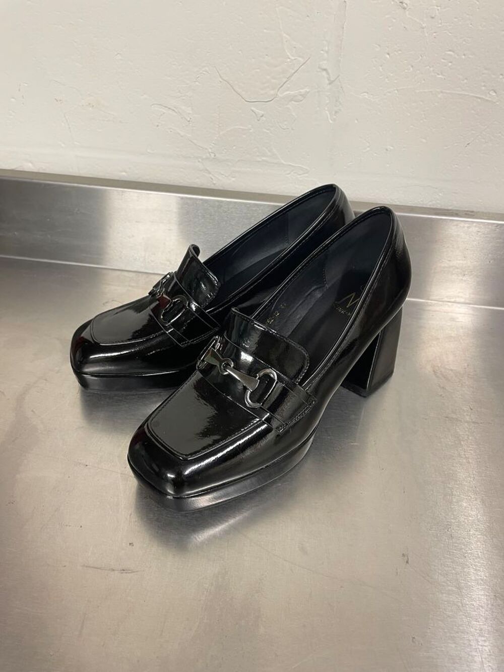 Mocassins vernis noirs &agrave; plateforme Chaussures