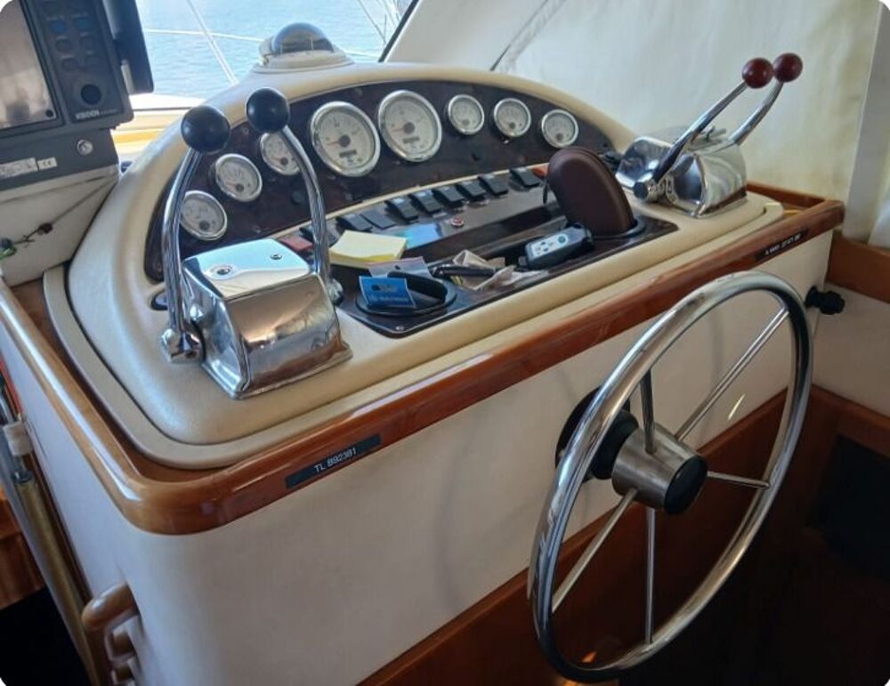 Vedette - Yacht - Offshore 2003 occasion 83990 Saint-Tropez