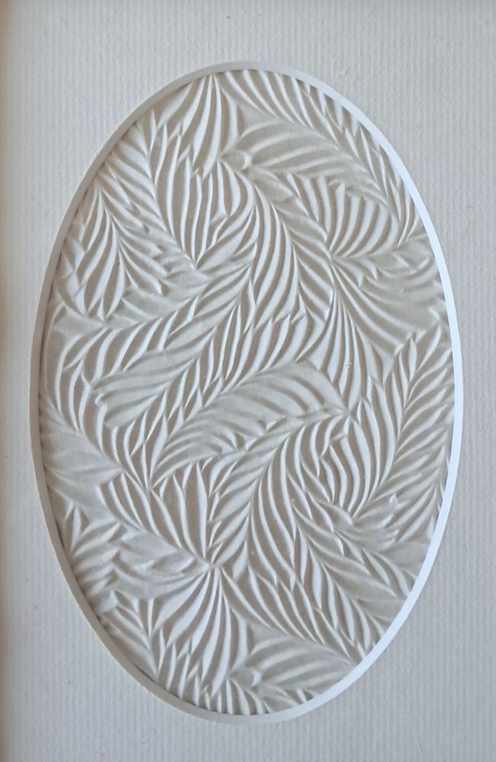 tableau d&eacute;coratif cercle ovale blanc vegetalis&eacute; en relief Décoration