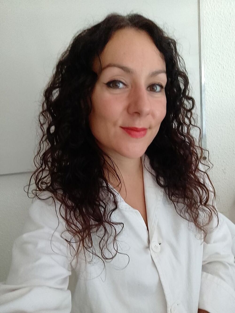   Professeure certifiée donne cours de maths, physique, SVT  